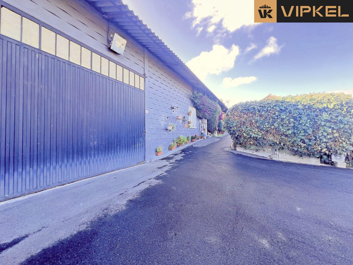 House for Sale in Cambre