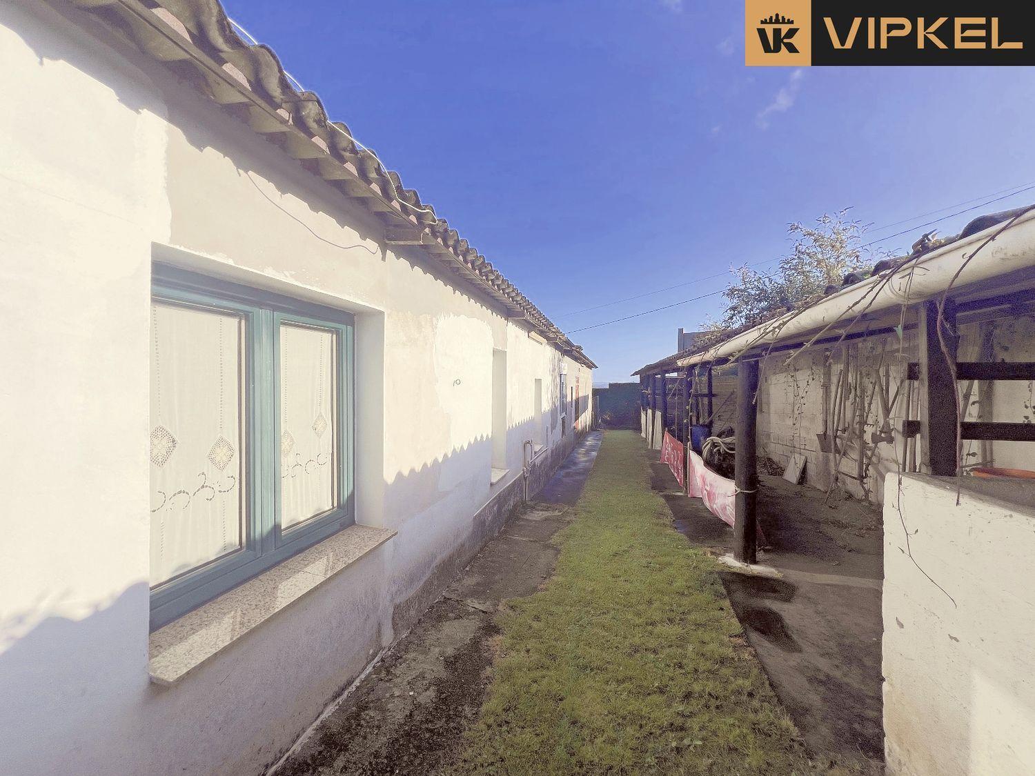 House for Sale in Cambre
