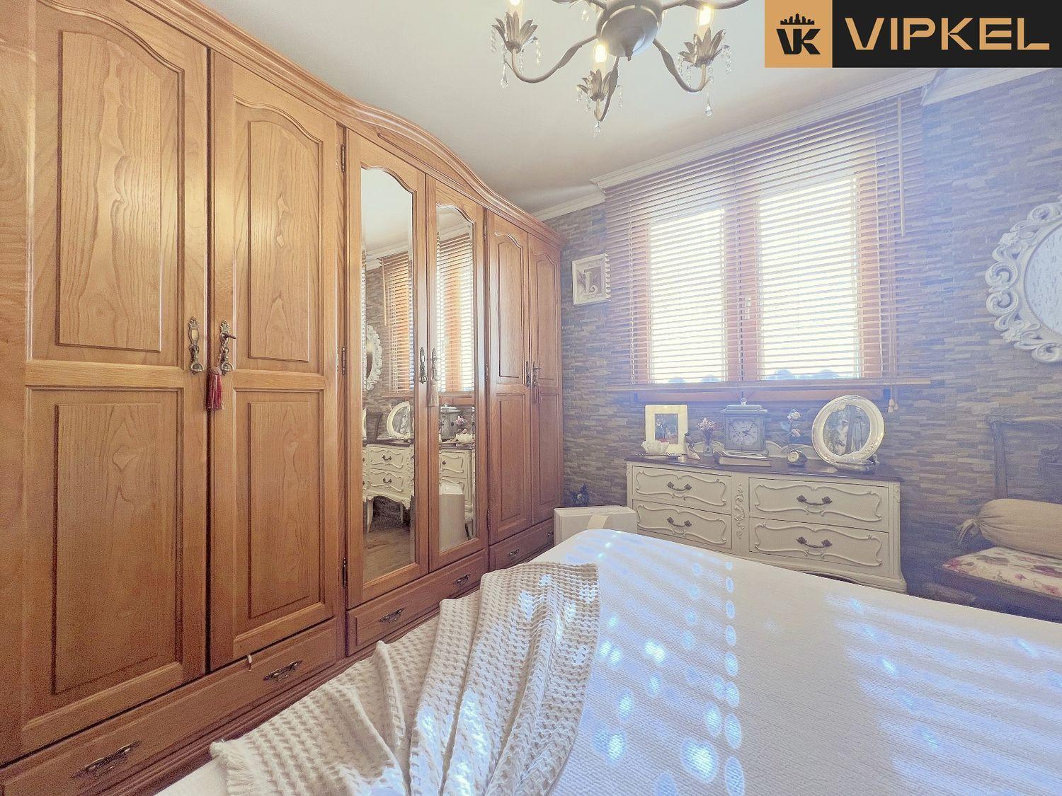 House for Sale in Cambre