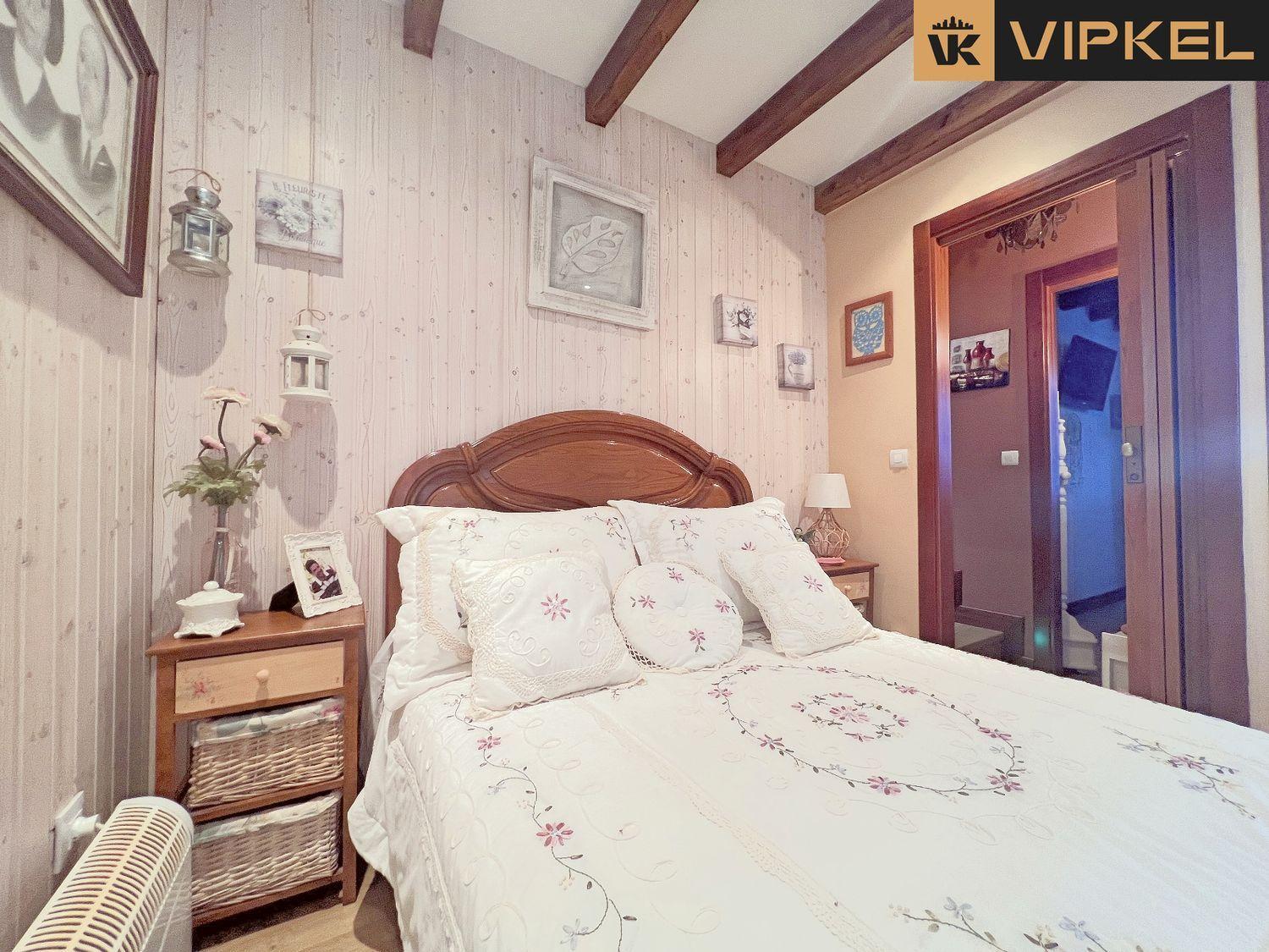 House for Sale in Cambre