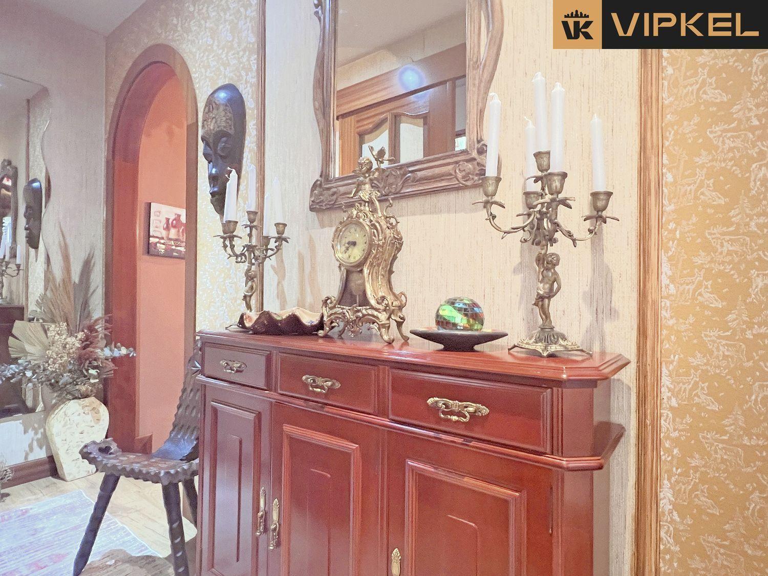 House for Sale in Cambre