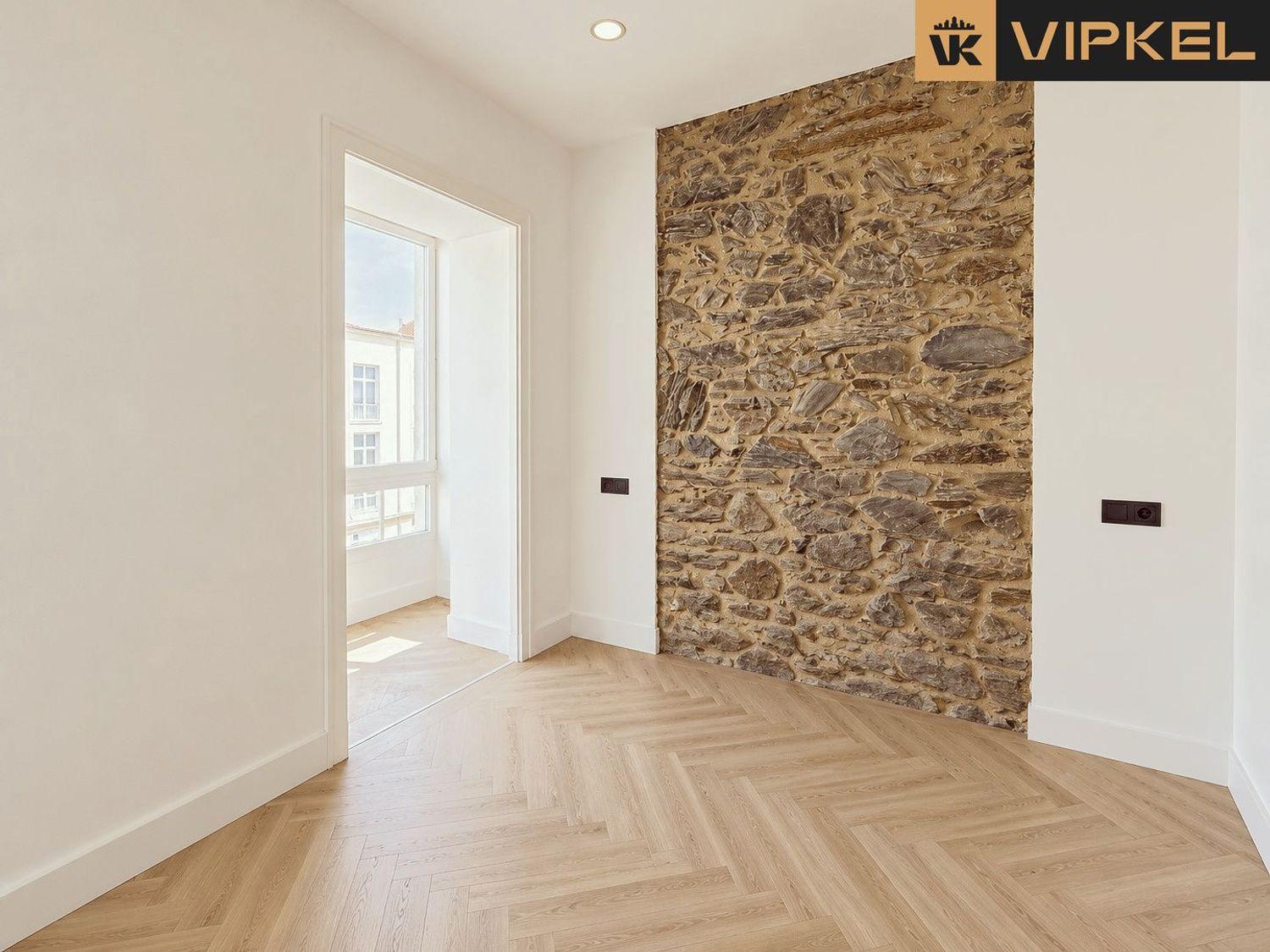 Flat for Sale in Ferrol