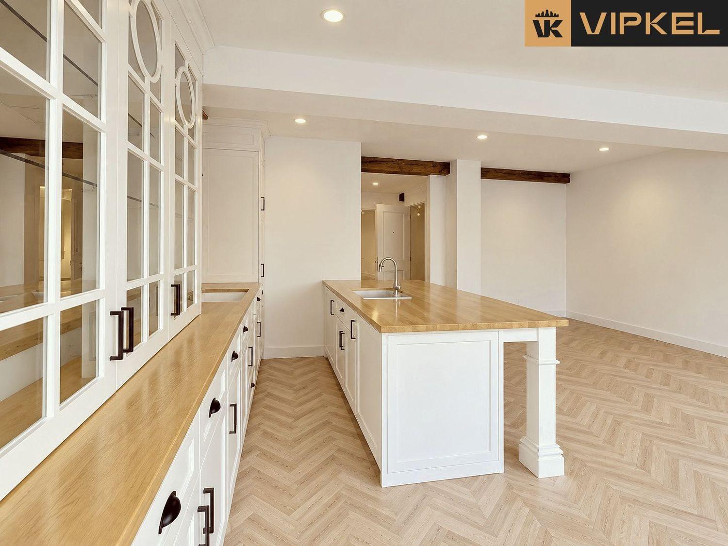 Flat for Sale in Ferrol