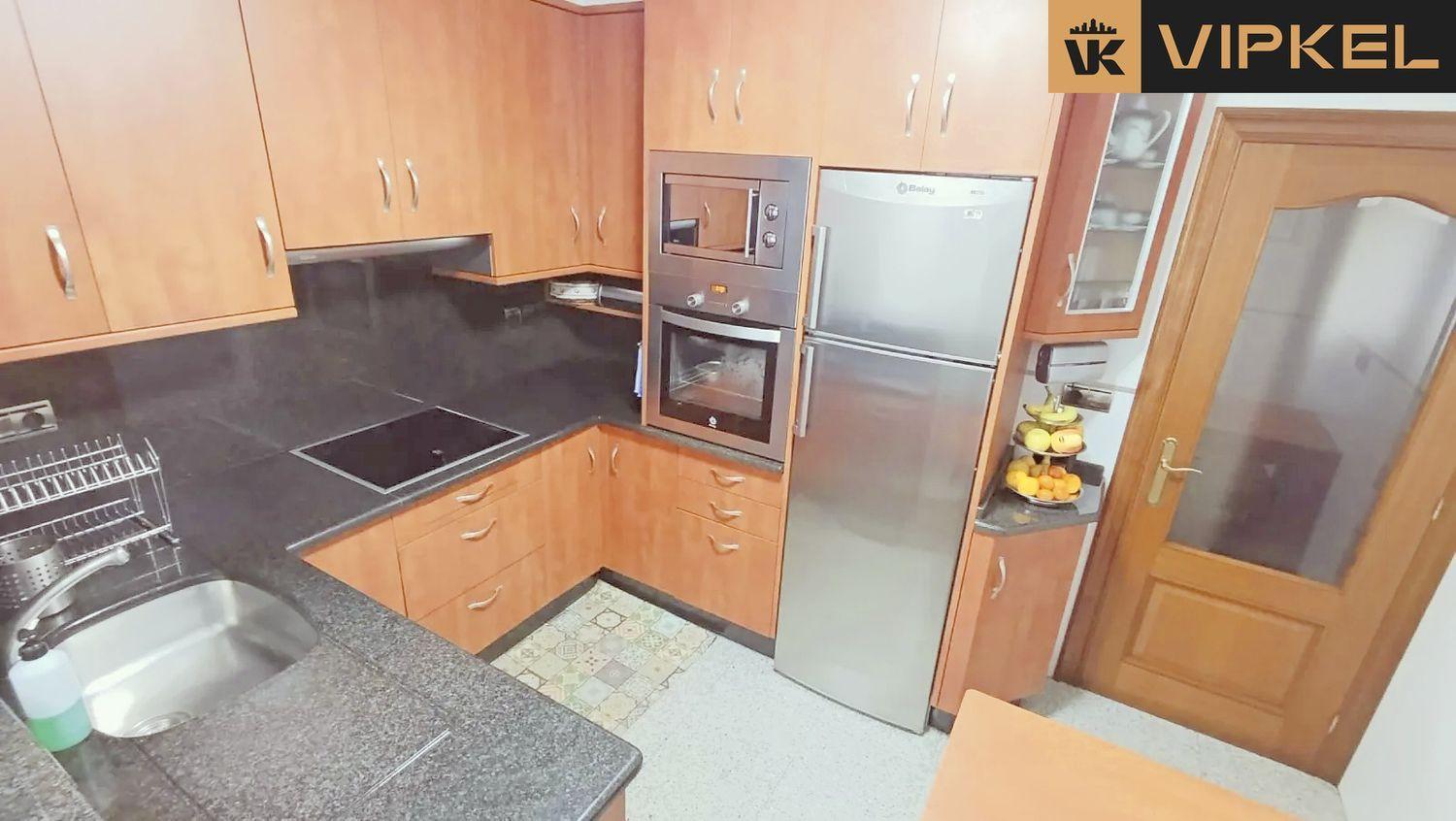 Flat for Sale in Narón