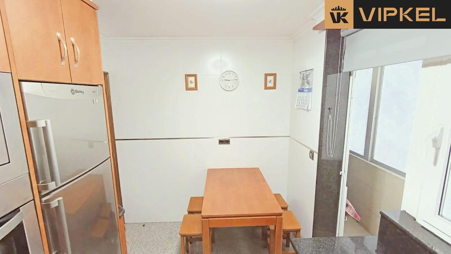 Flat for Sale in Narón