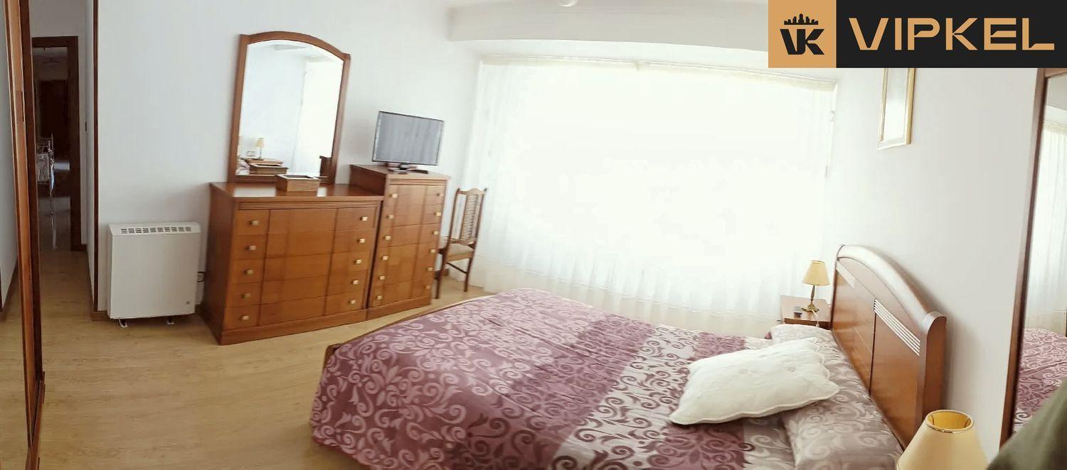 Flat for Sale in Narón