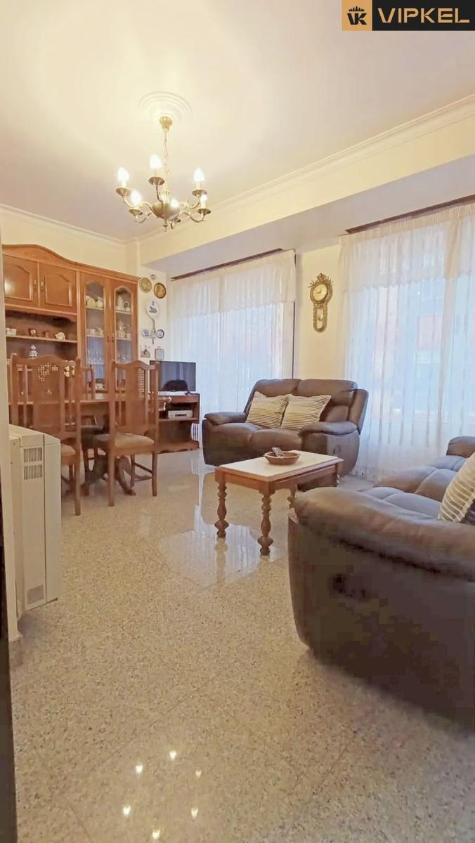 Flat for Sale in Narón