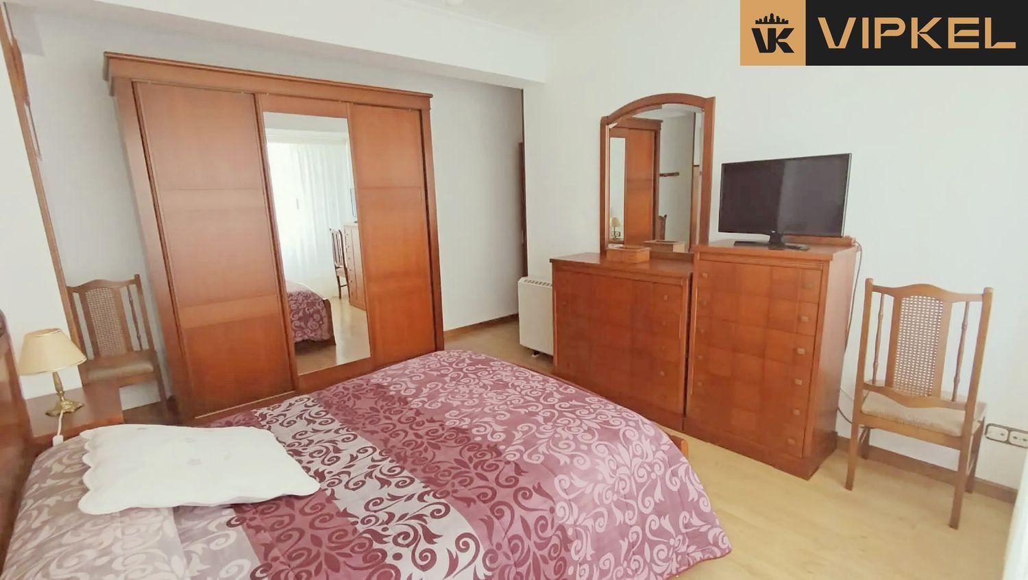 Flat for Sale in Narón