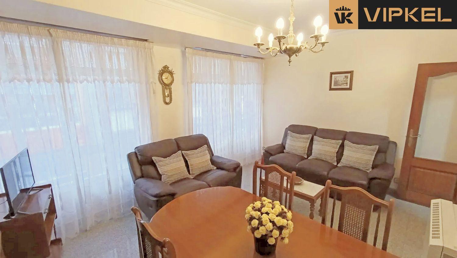 Flat for Sale in Narón