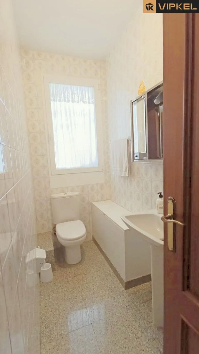 Flat for Sale in Narón