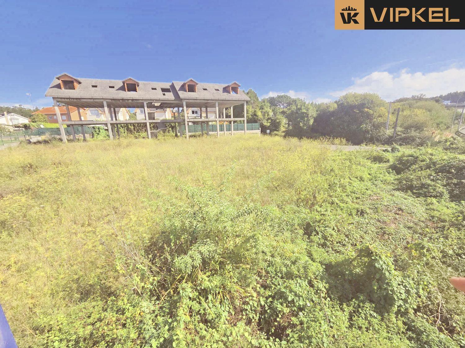 Building Site for Sale in Oleiros
