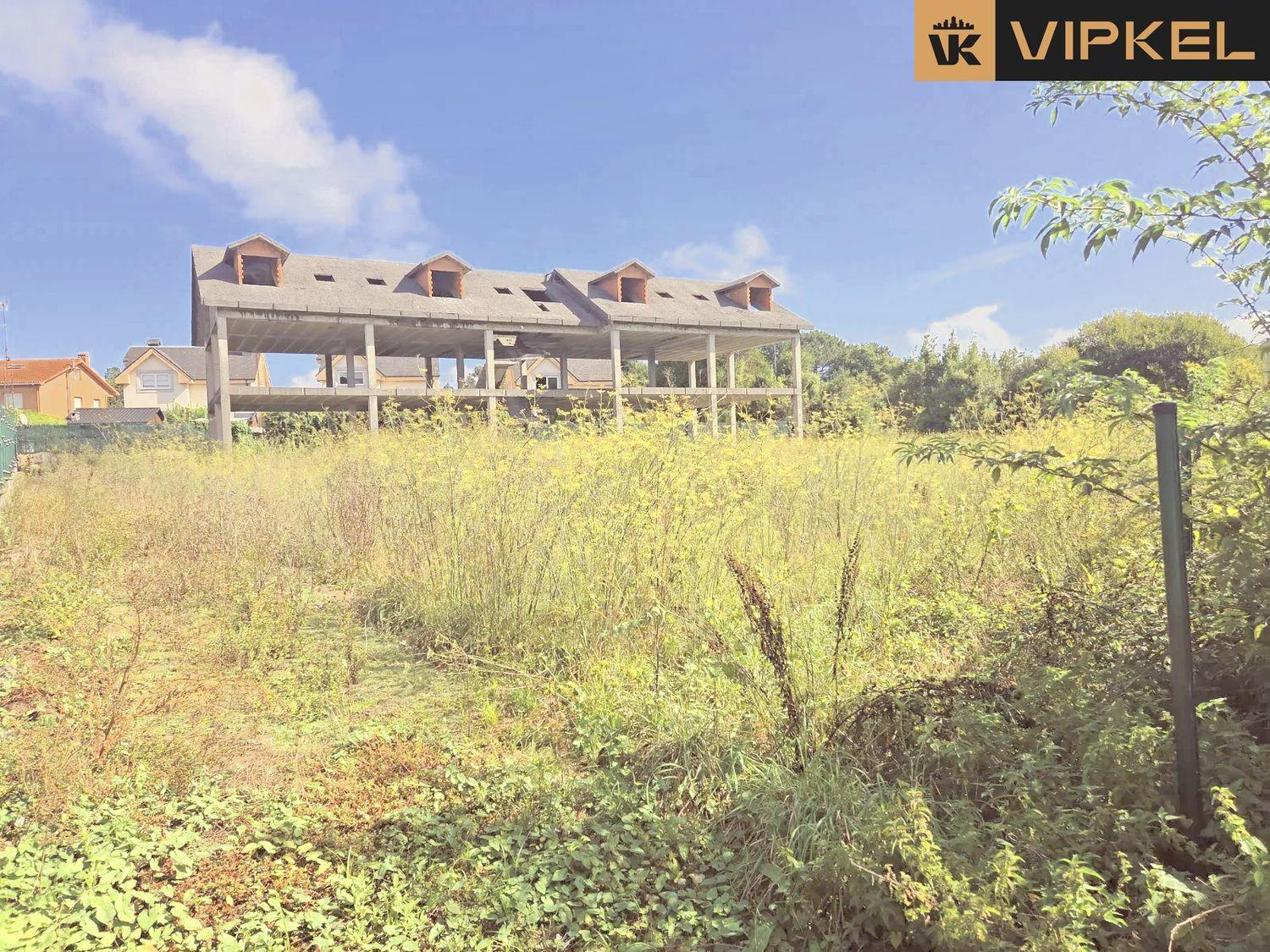 Building Site for Sale in Oleiros