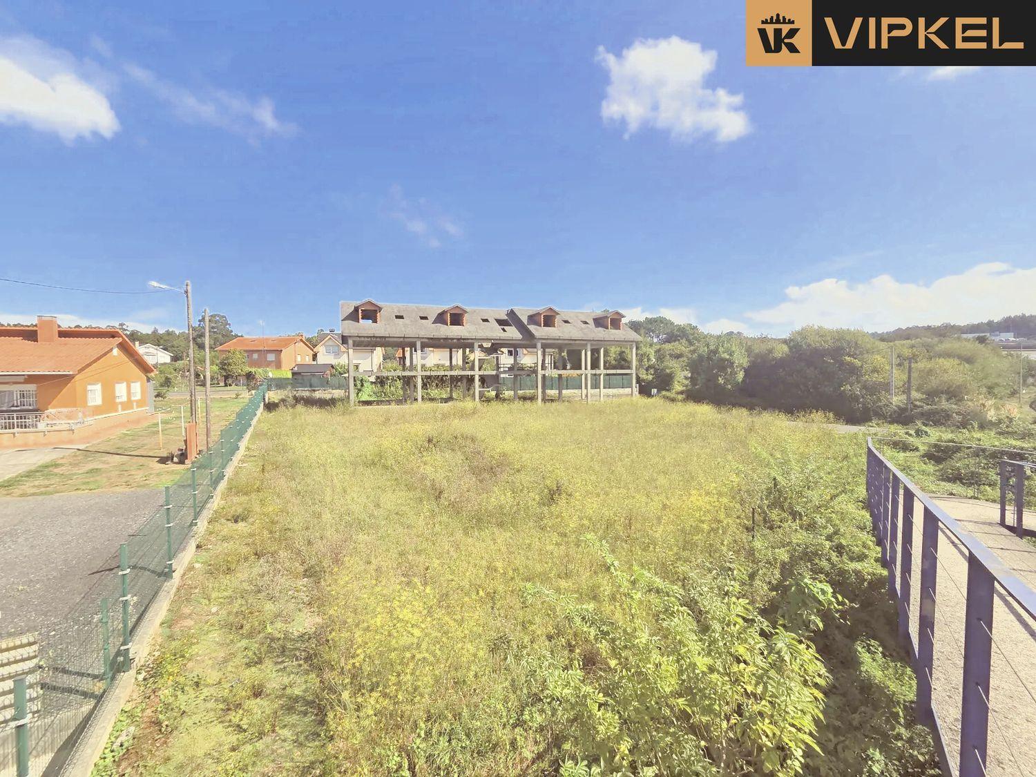 Building Site for Sale in Oleiros