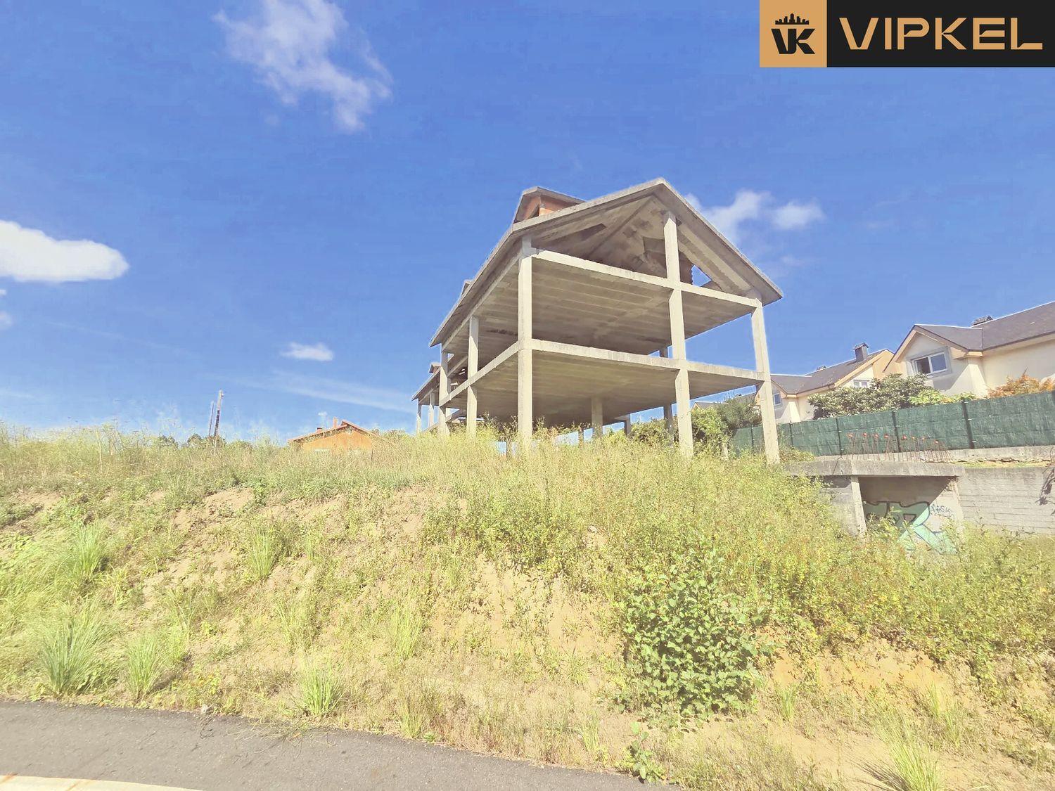 Building Site for Sale in Oleiros