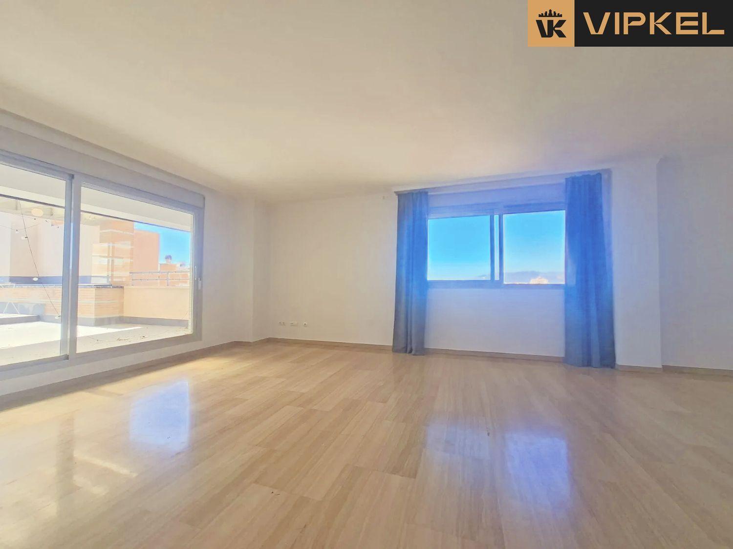 Penthouse for Rent in Málaga
