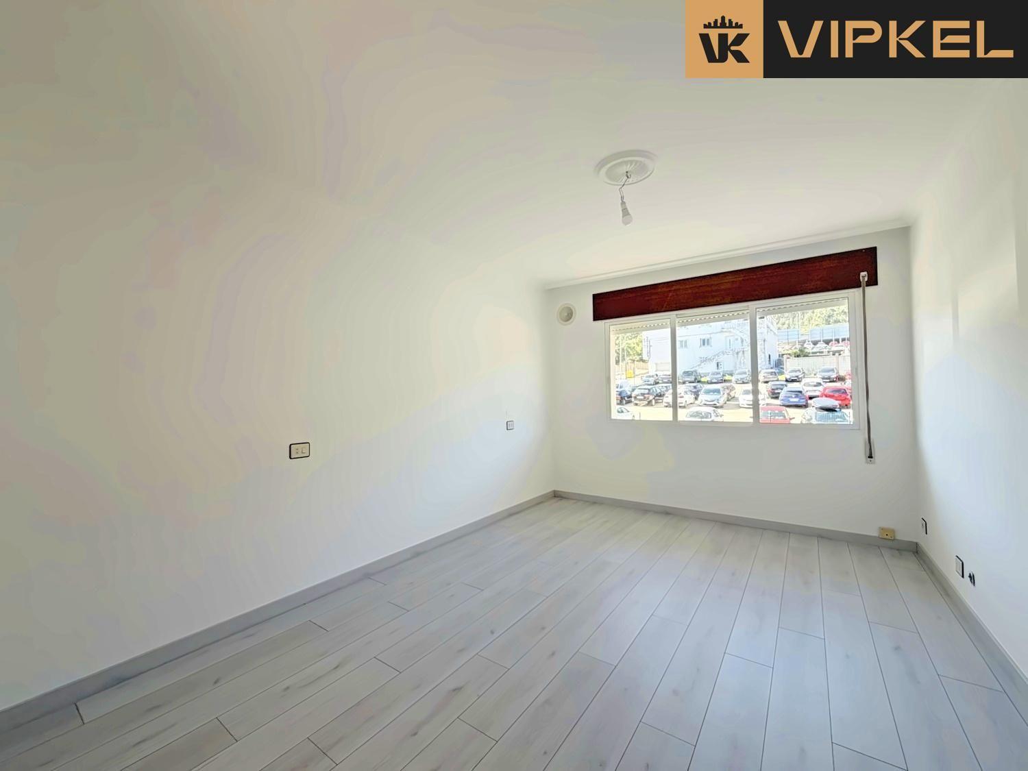 Flat for Sale in Burela