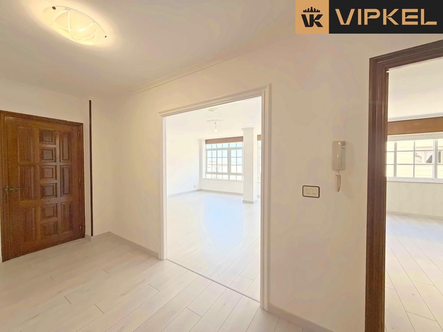 Flat for Sale in Burela