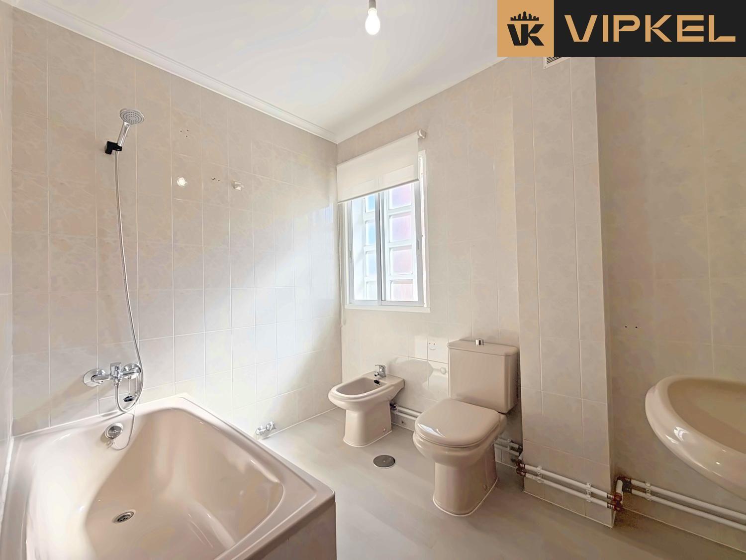 Flat for Sale in Burela