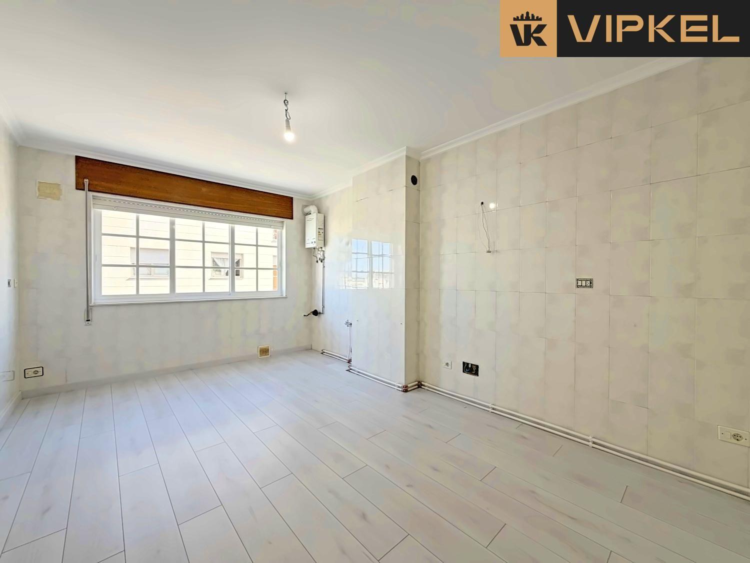 Flat for Sale in Burela