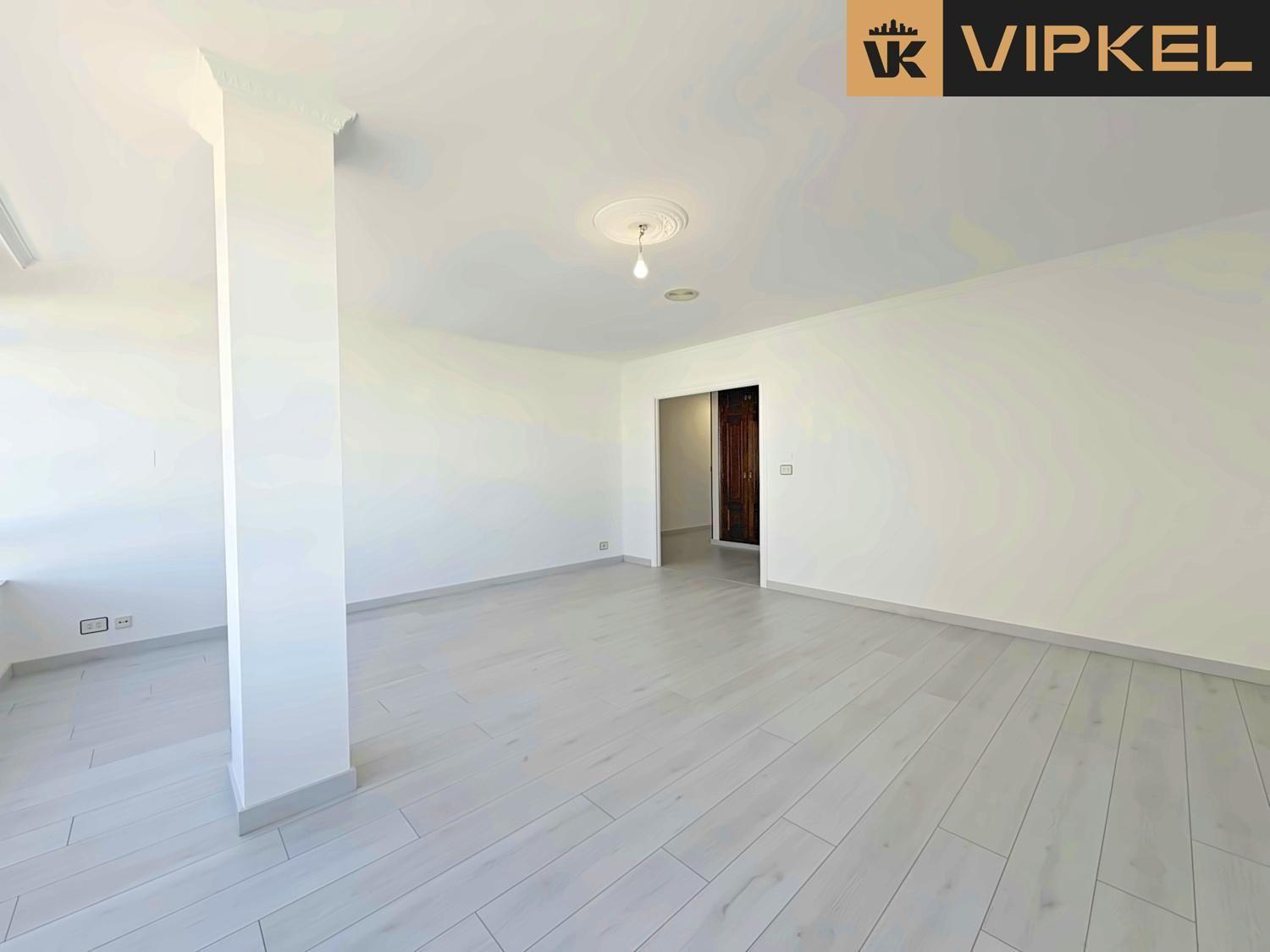 Flat for Sale in Burela