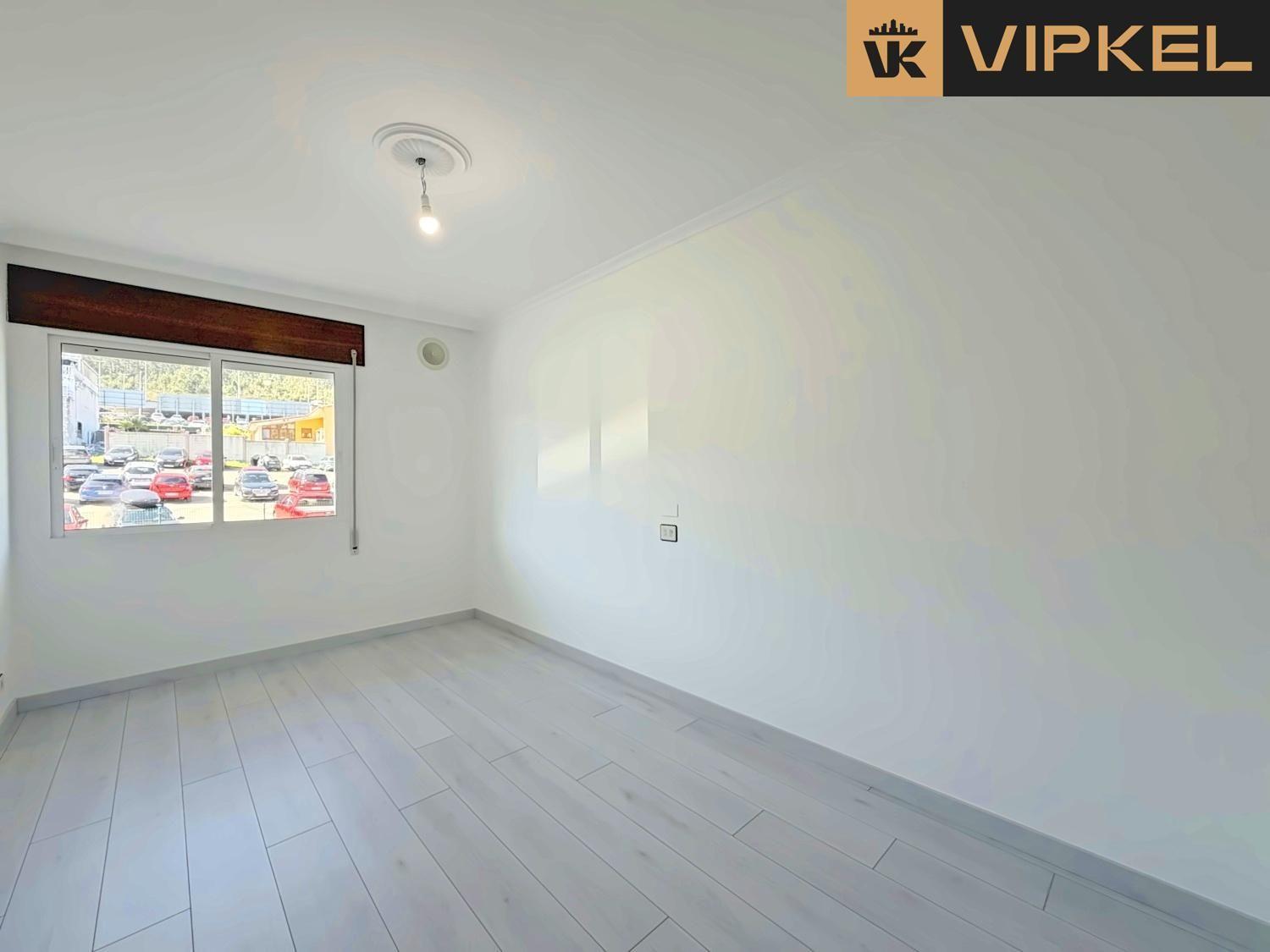 Flat for Sale in Burela