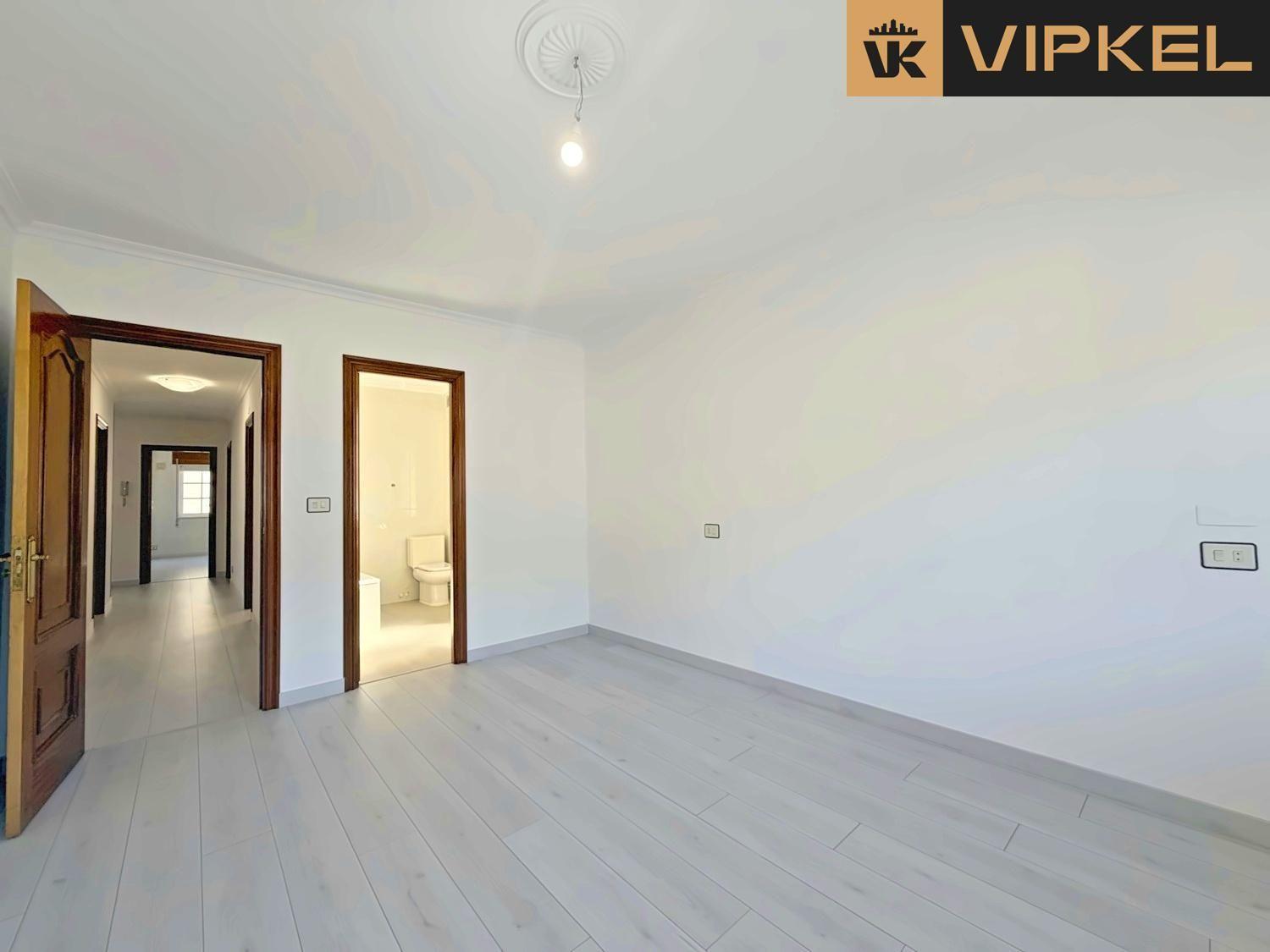 Flat for Sale in Burela