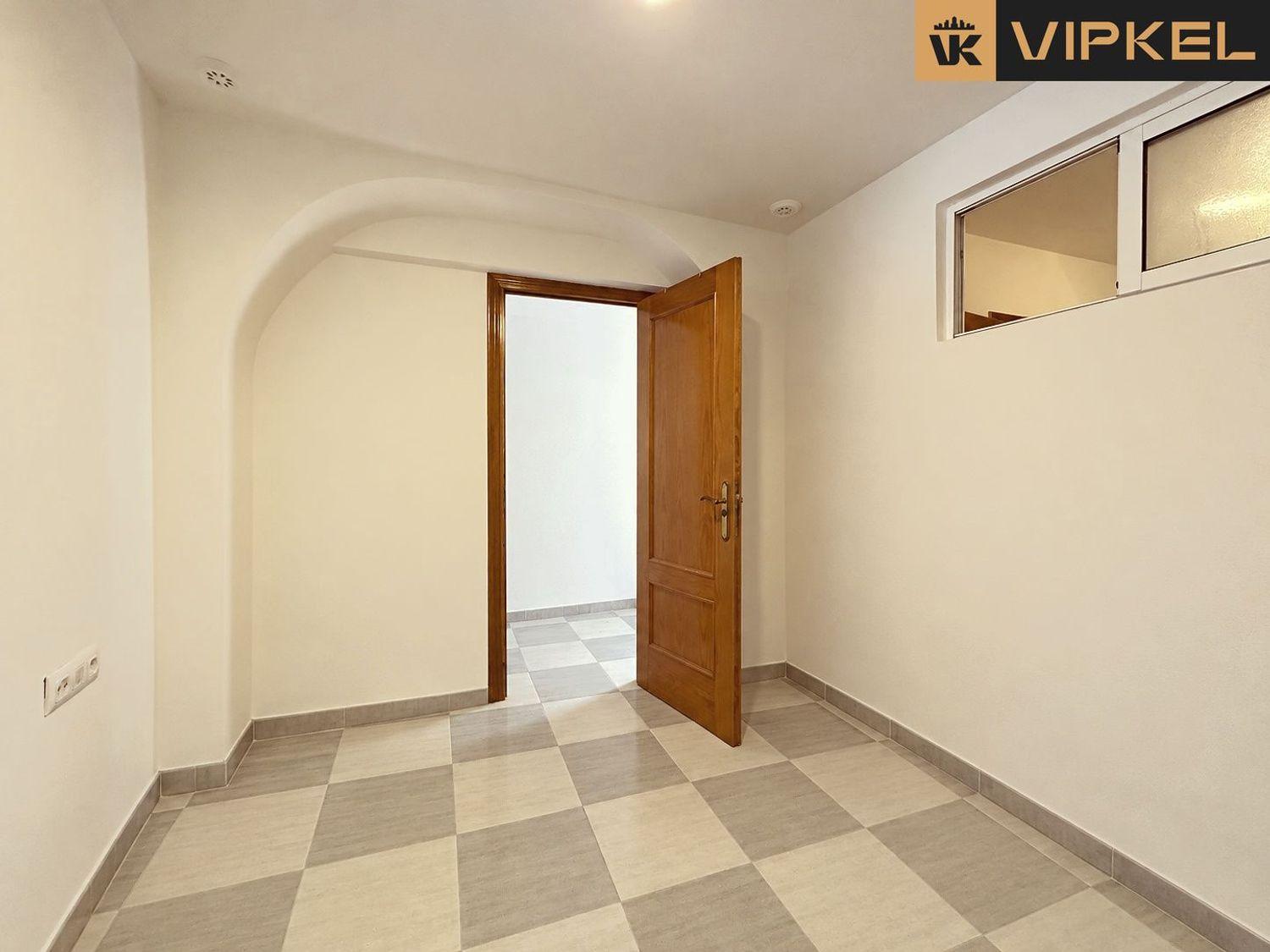 Flat for Sale in Cádiz