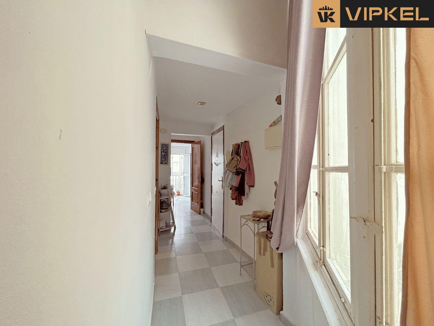 Flat for Sale in Cádiz