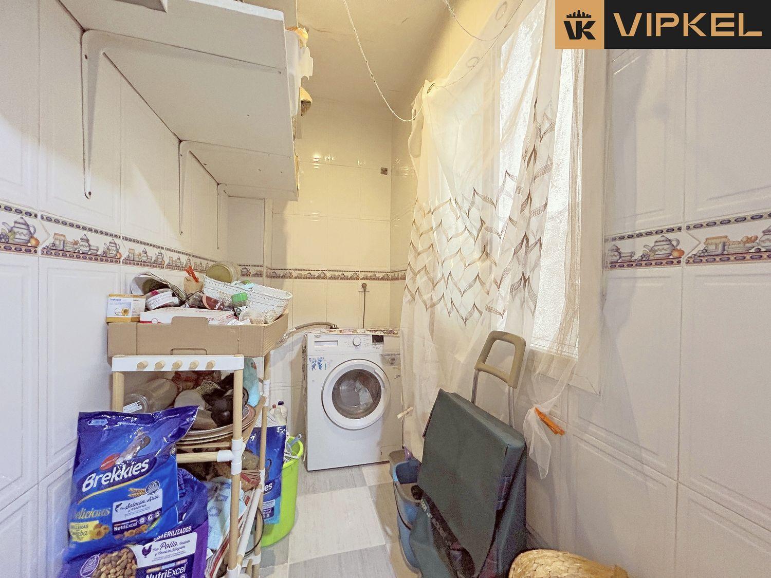 Flat for Sale in Cádiz