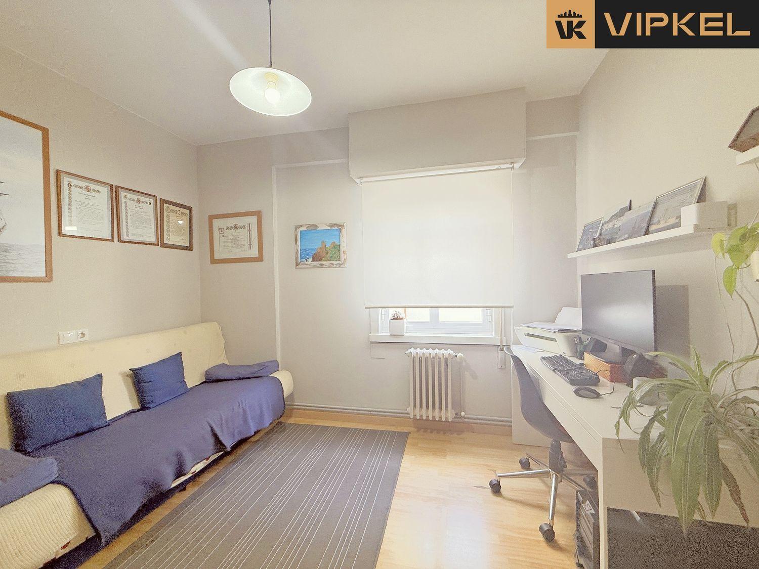 Flat for Sale in Ferrol