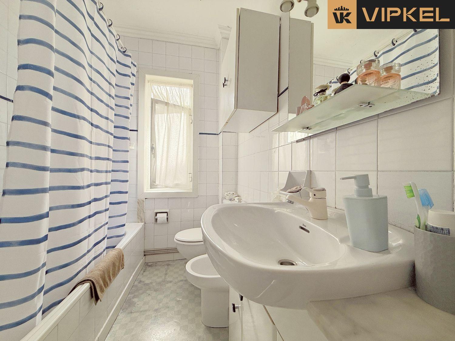 Flat for Sale in Ferrol