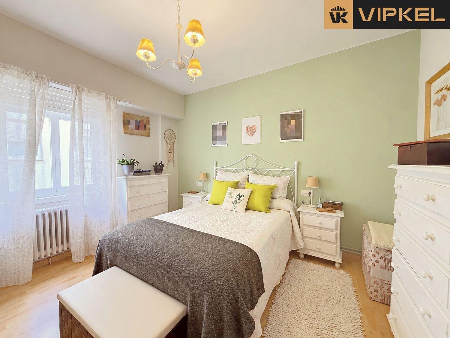 Flat for Sale in Ferrol