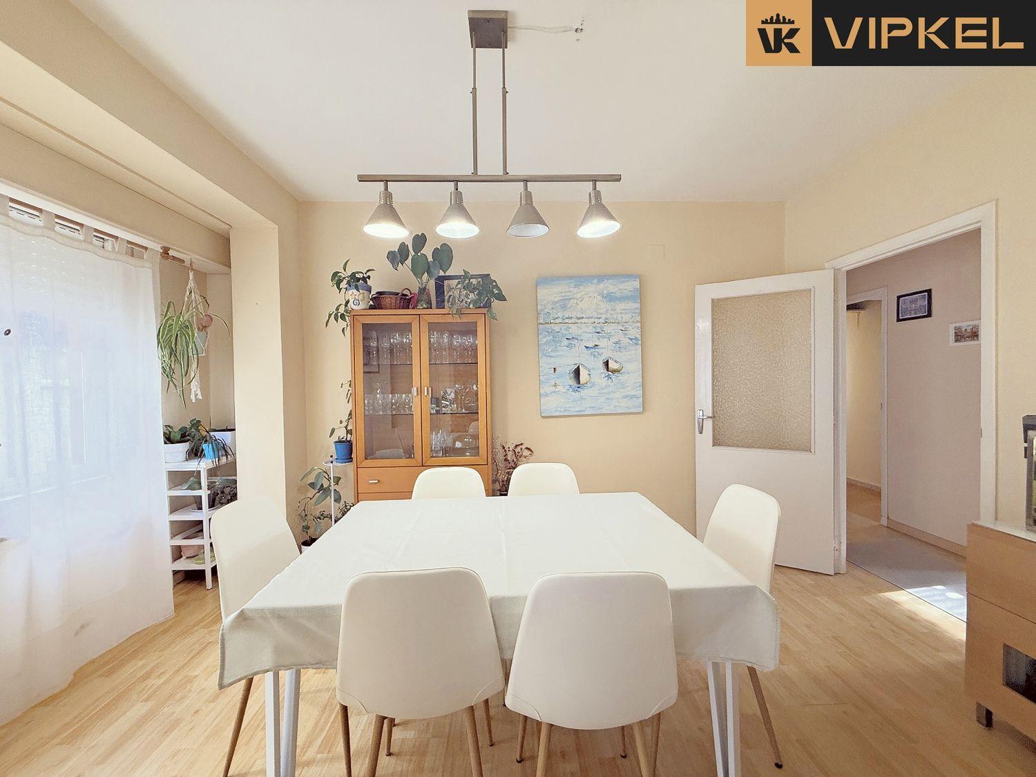 Flat for Sale in Ferrol