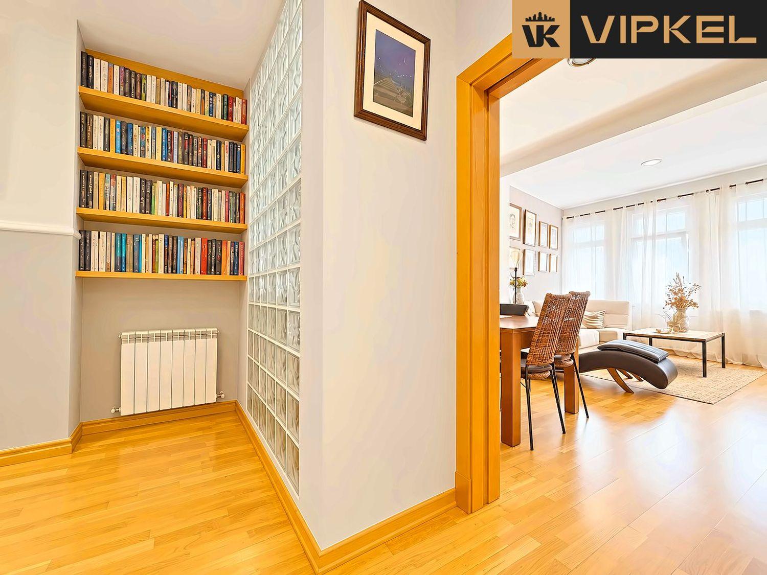 Flat for Sale in La Coruña