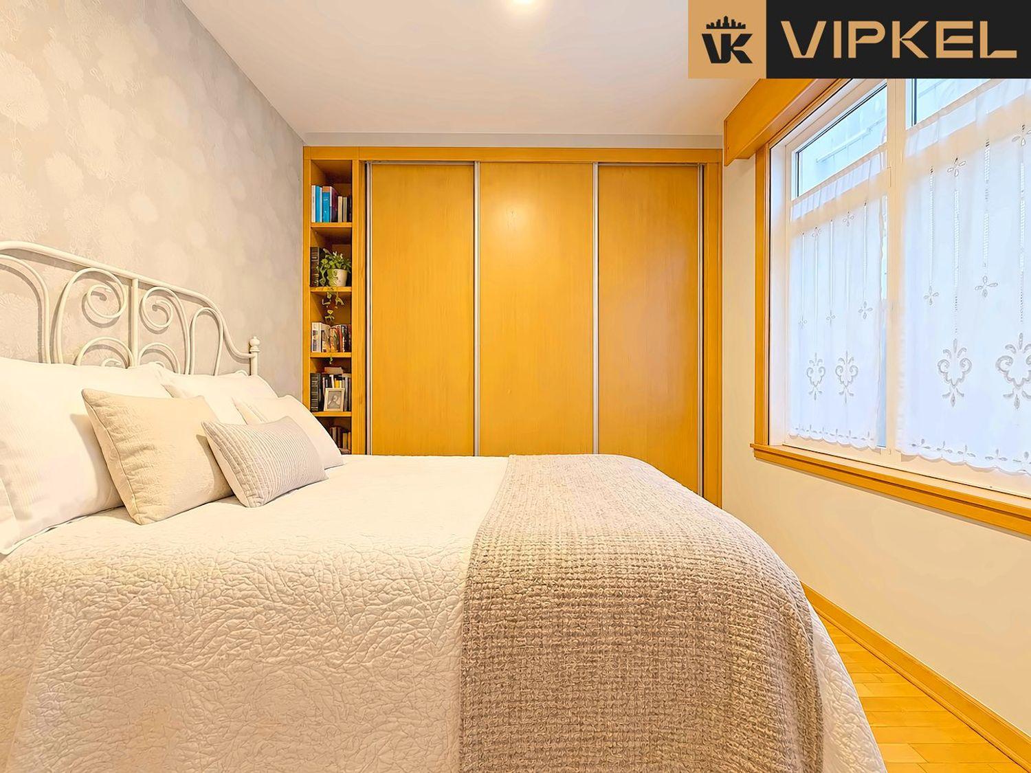 Flat for Sale in La Coruña