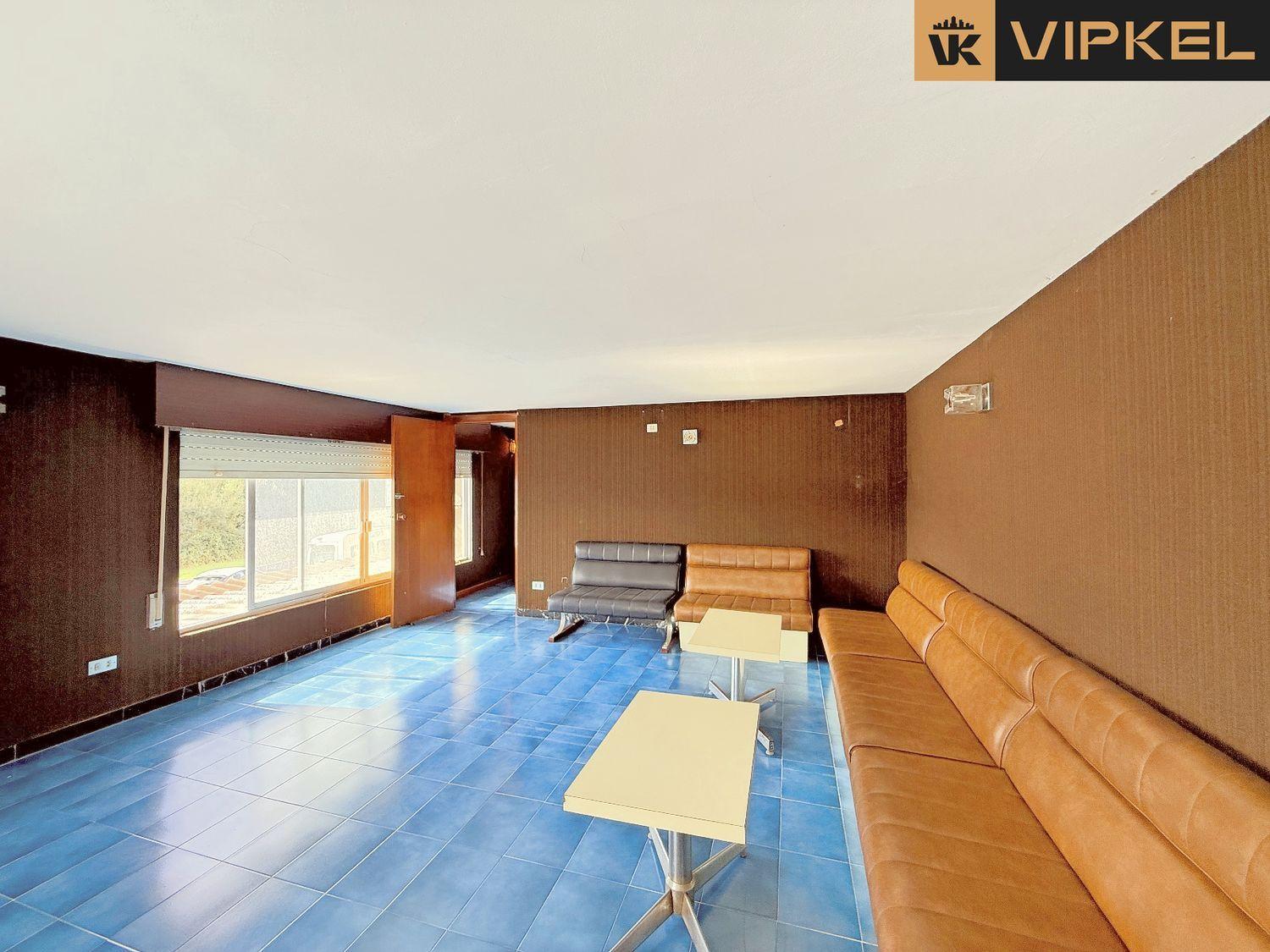 Flat for Sale in Narón