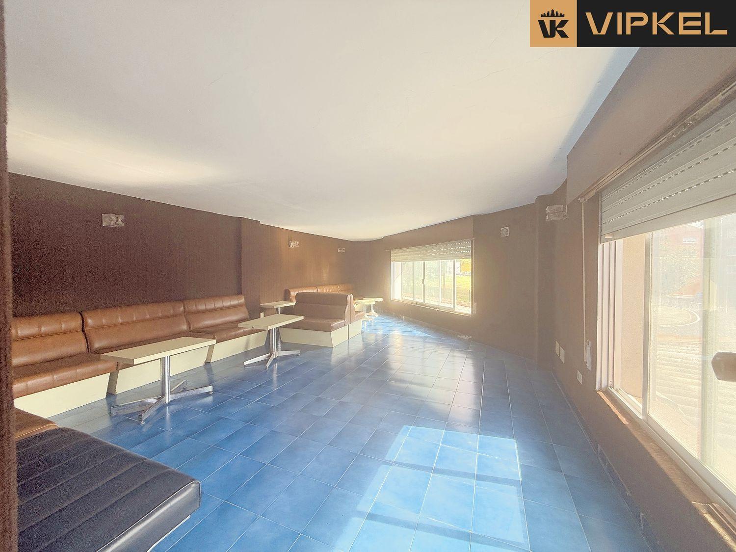 Flat for Sale in Narón