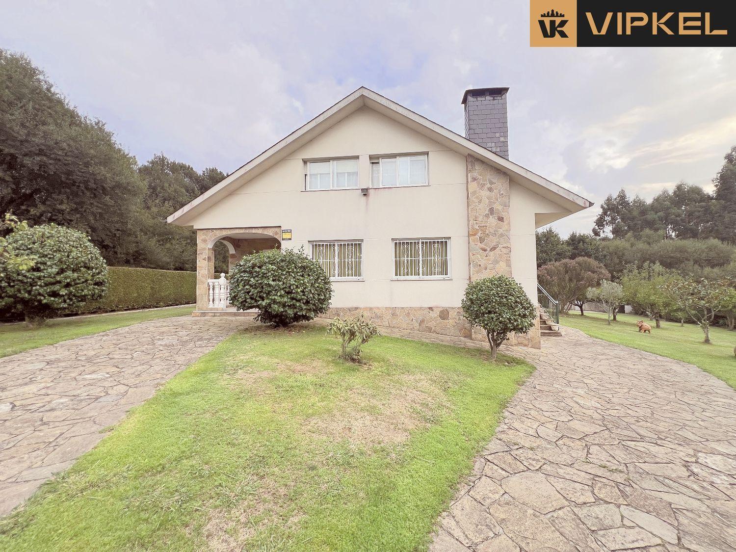 Casa en Venta en Oleiros