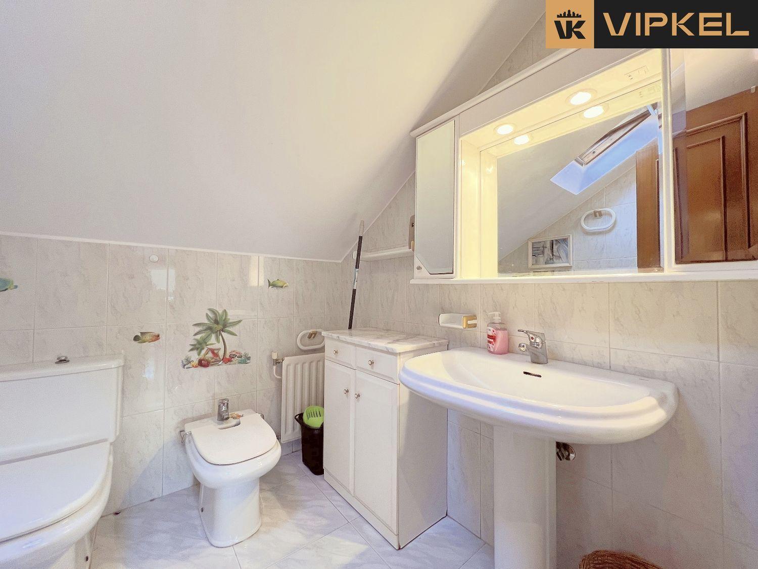 House for Sale in Oleiros