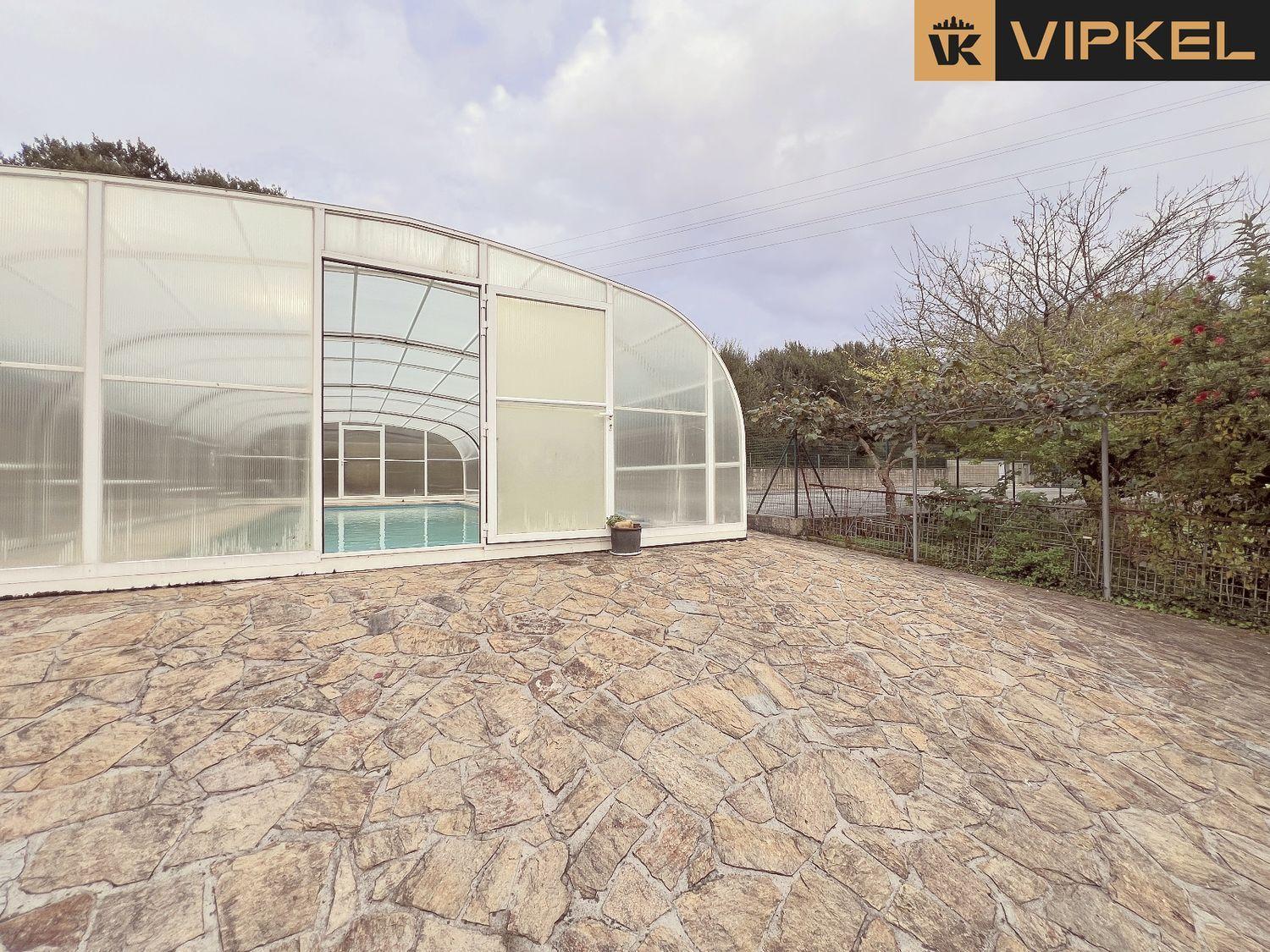 House for Sale in Oleiros