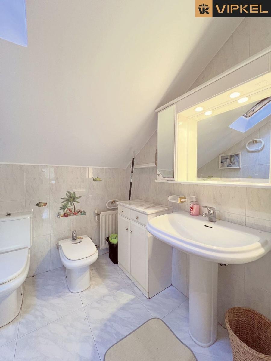 House for Sale in Oleiros