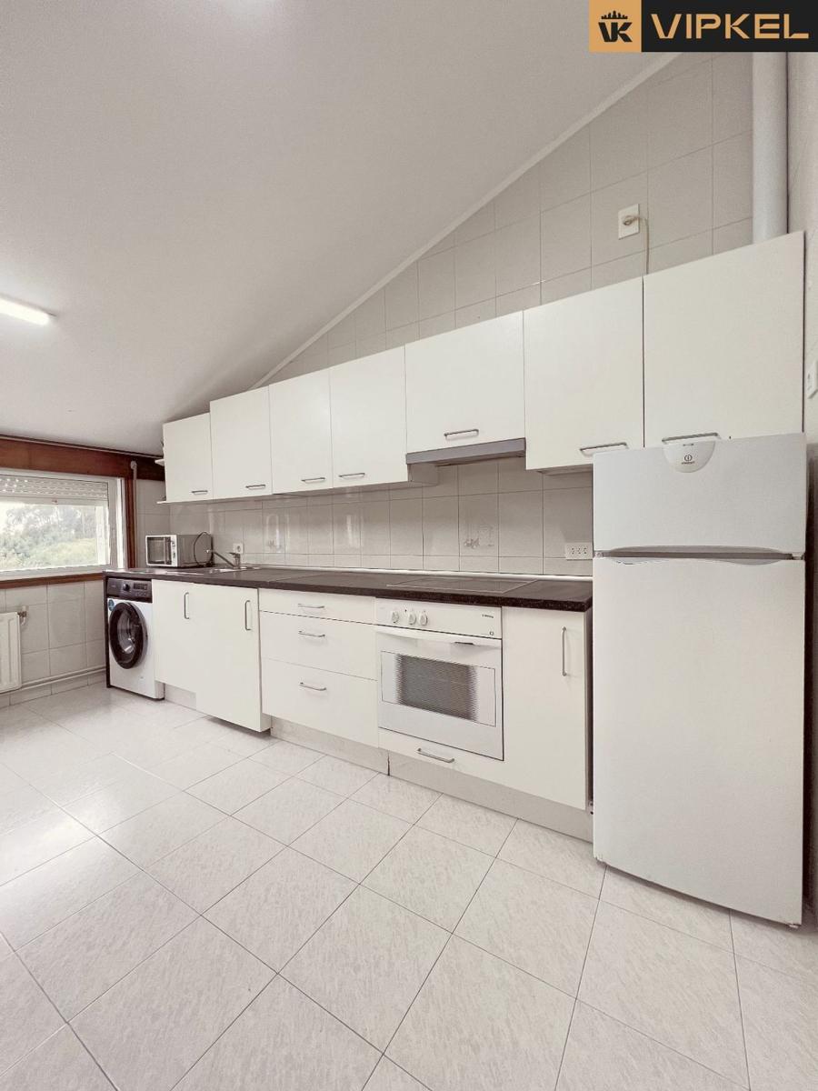 House for Sale in Oleiros