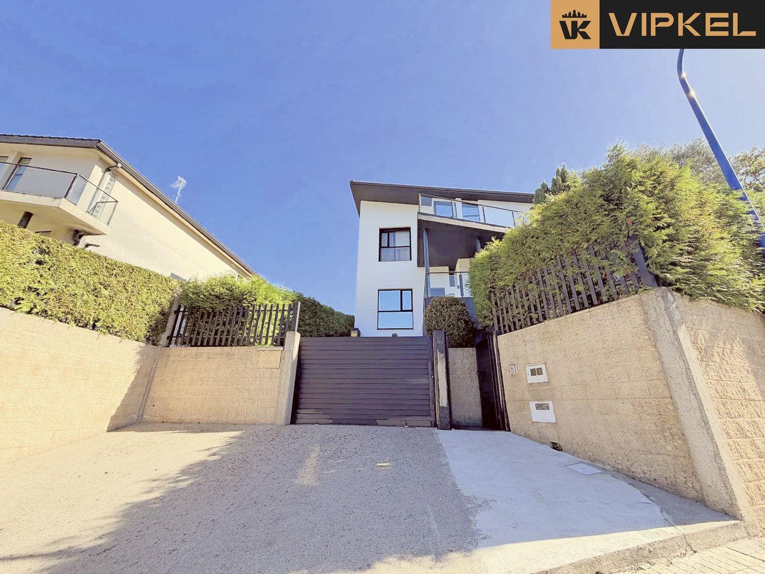 House for Sale in Culleredo
