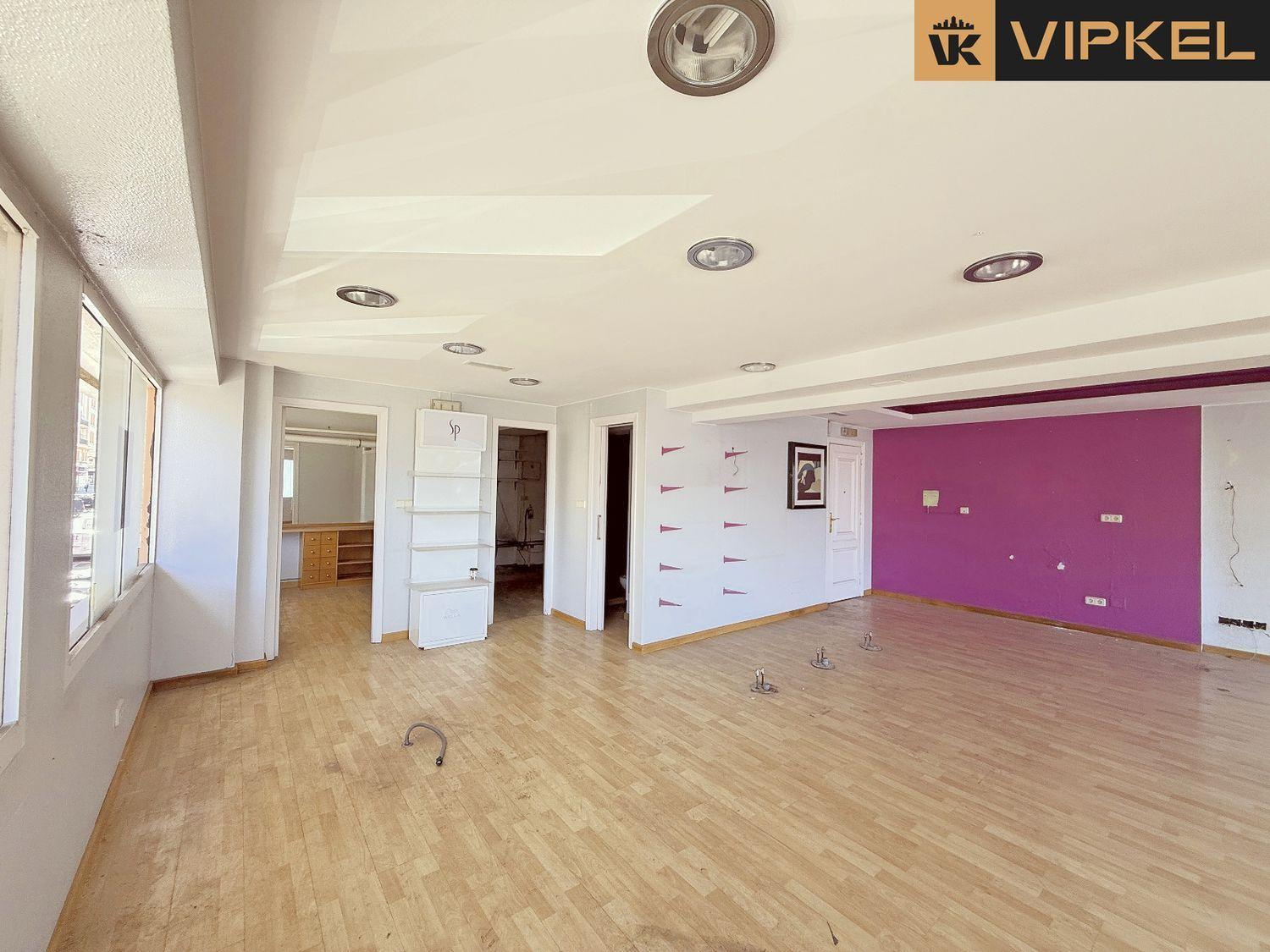 Oficina en Venta en La Coruña
