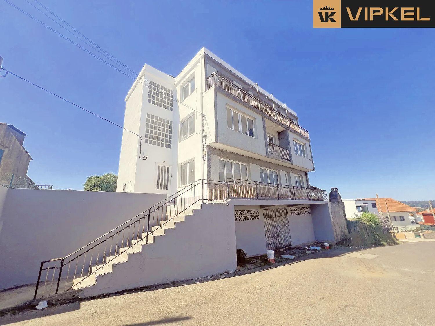 Piso en Venta en Oleiros