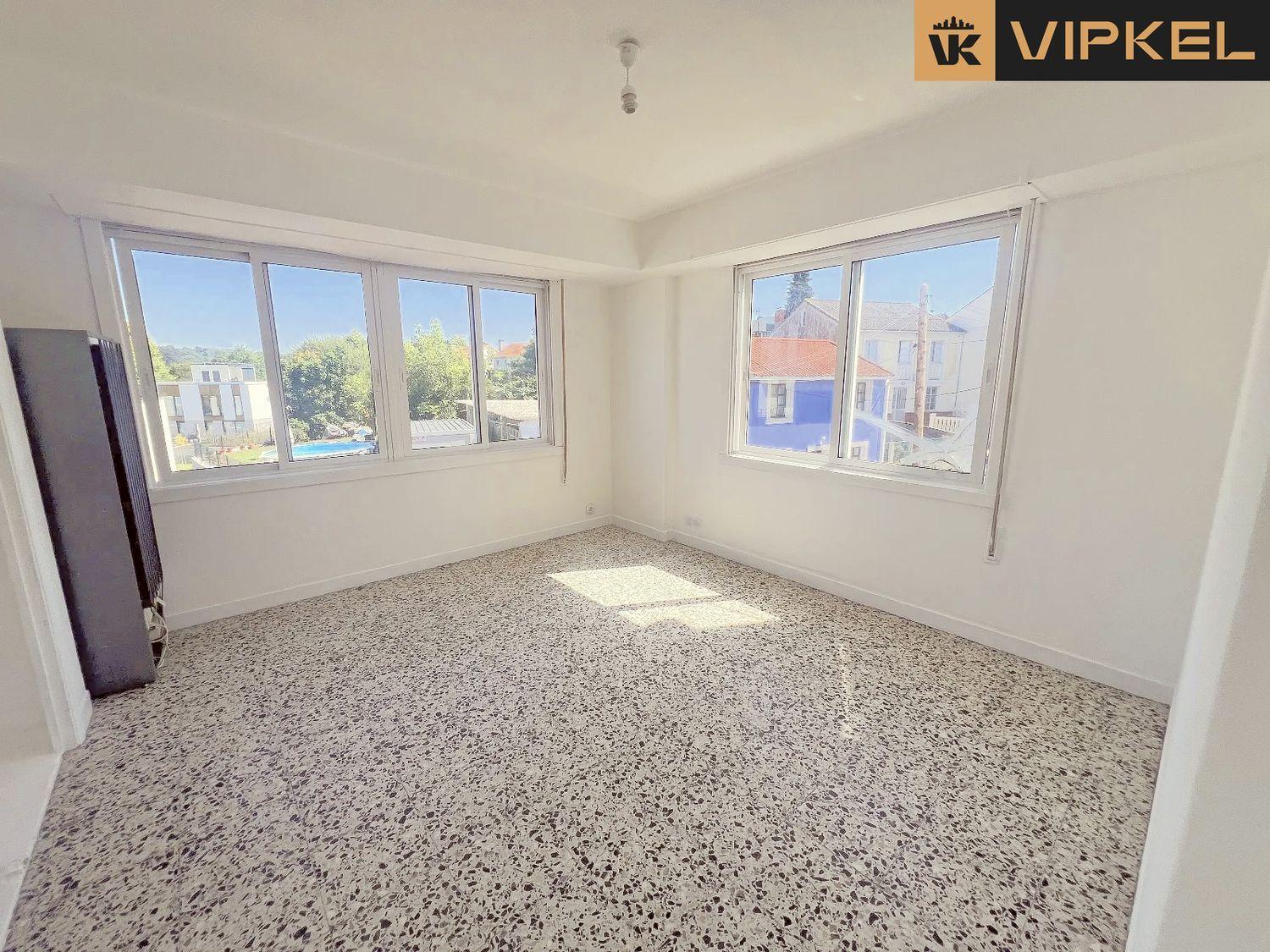 Piso en Venta en Oleiros