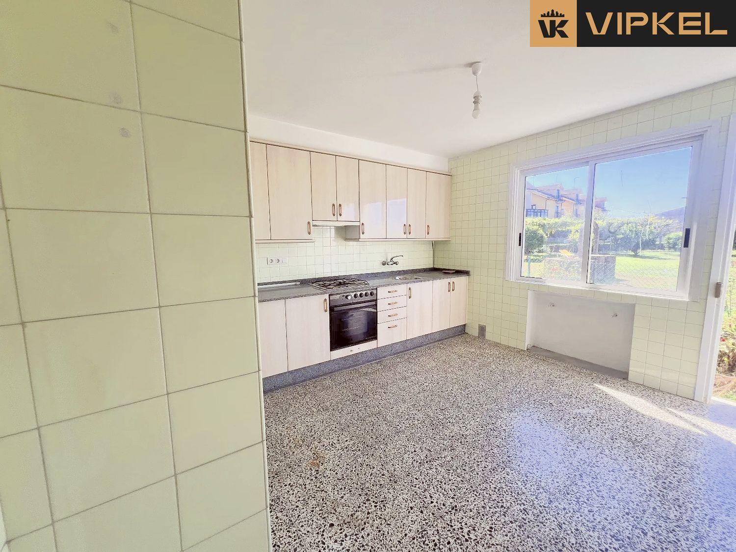Piso en Venta en Oleiros