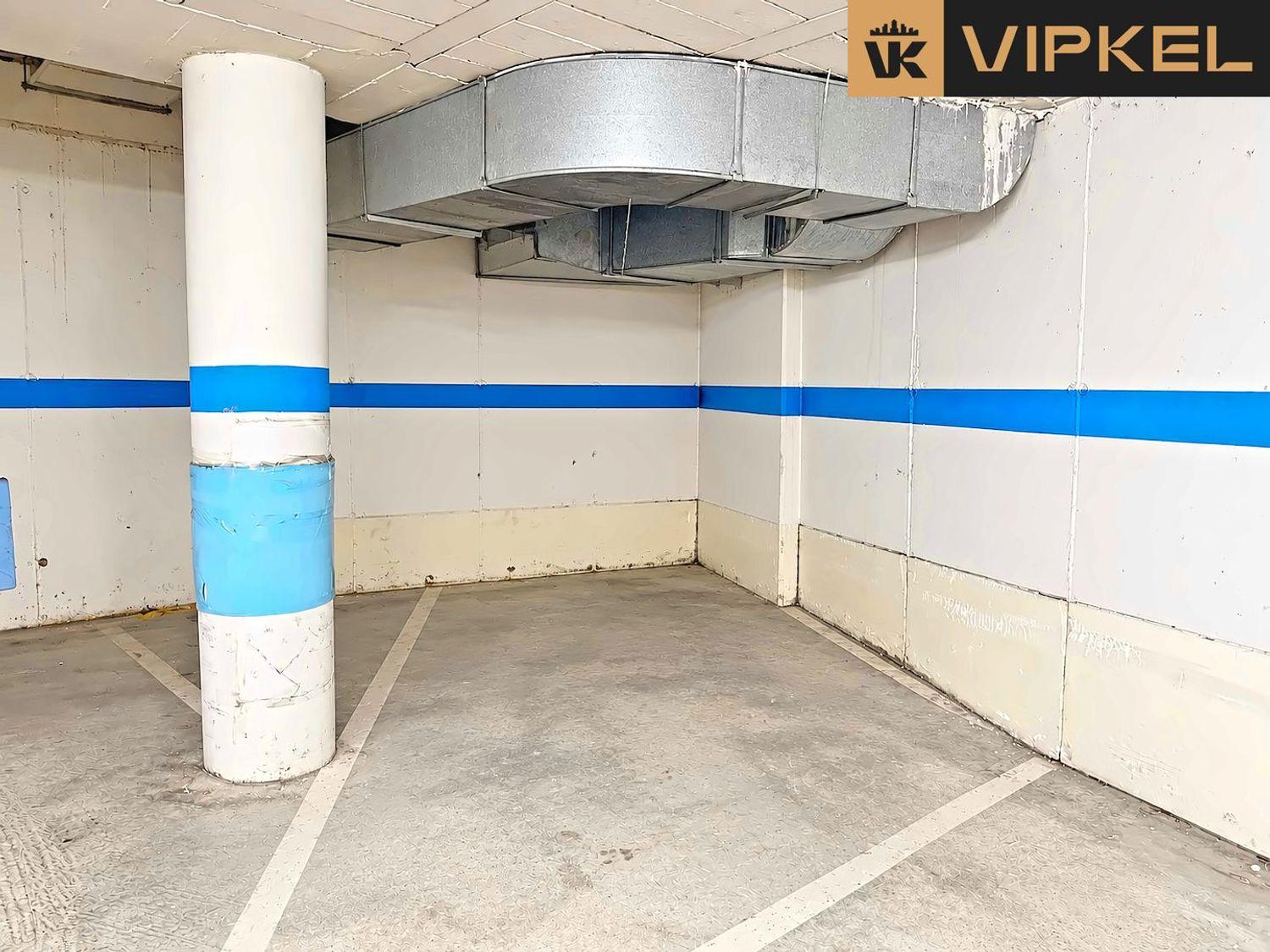 Flat for Sale in La Coruña
