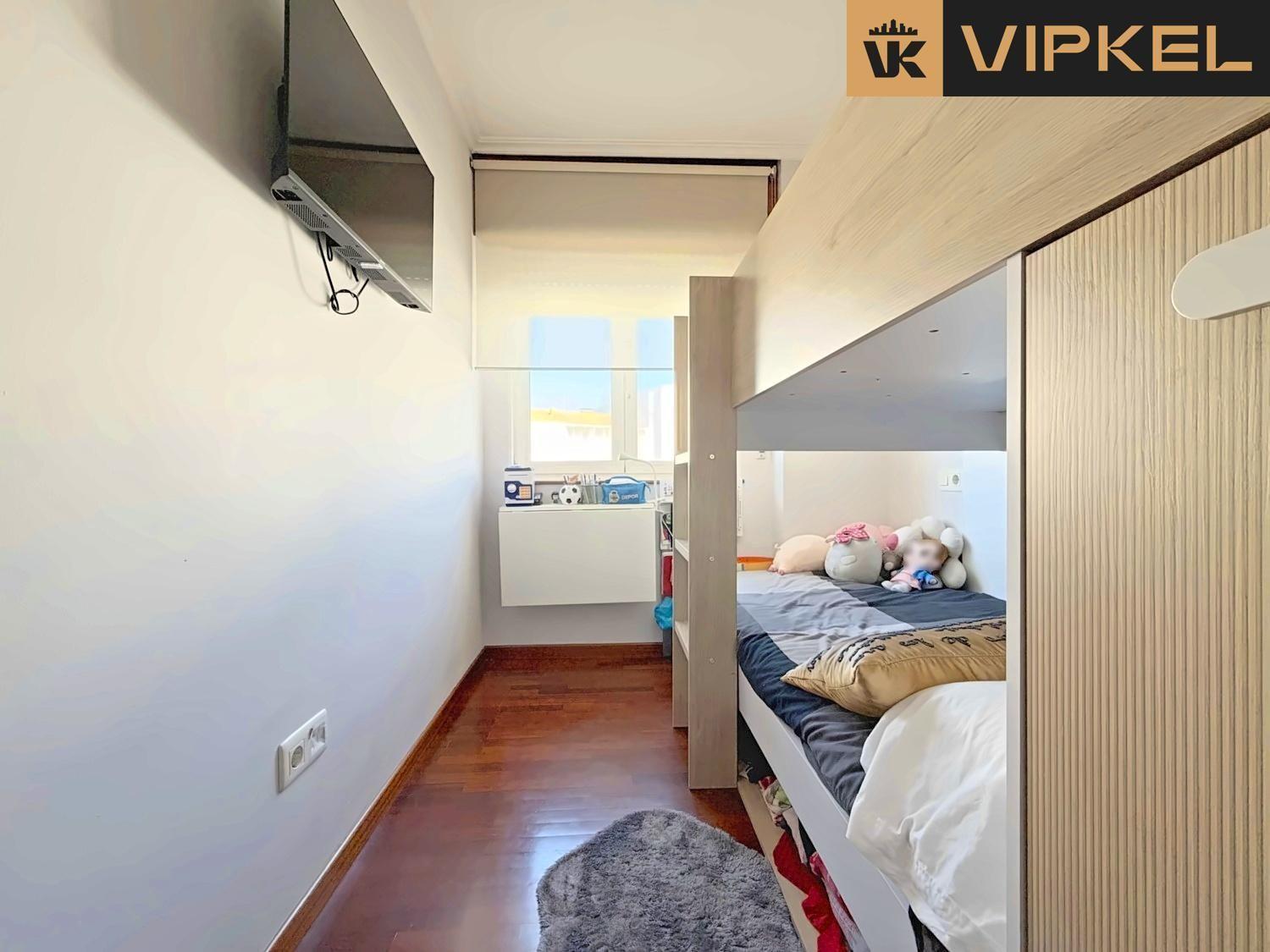 Flat for Sale in La Coruña