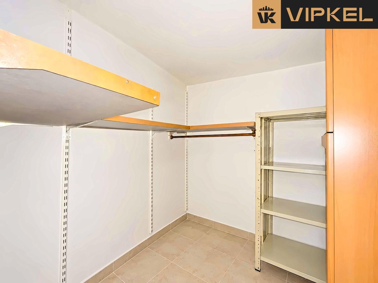 Flat for Sale in La Coruña